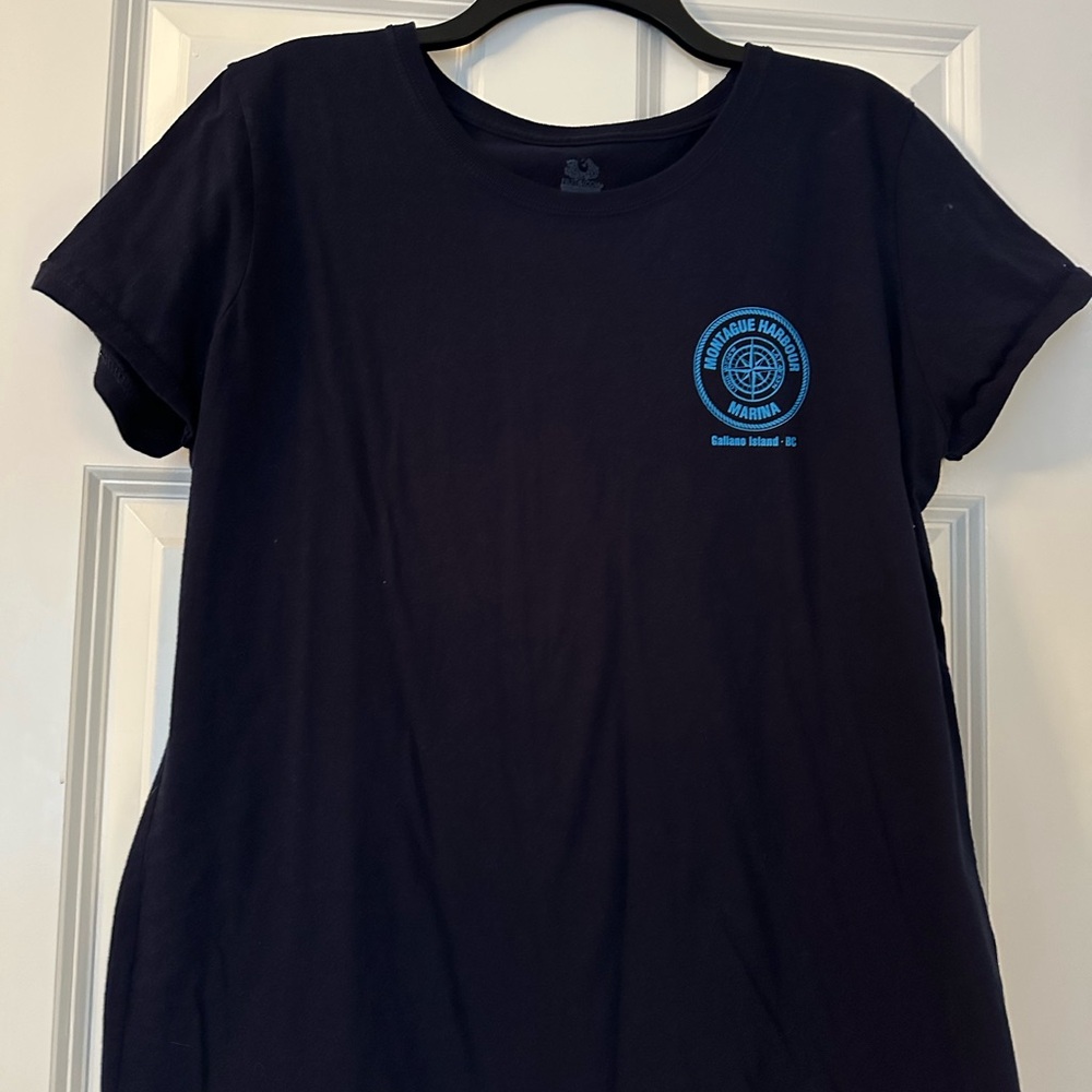 Navy T-Shirt Montague Harbor Galliano Island size 2XL